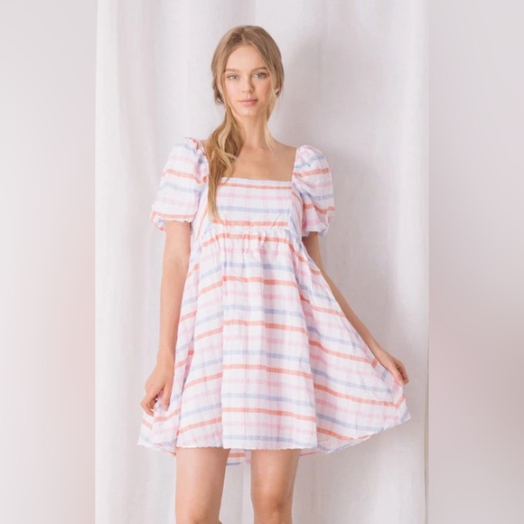 Storia Dresses & Skirts - Storia Striped Mini Dress
